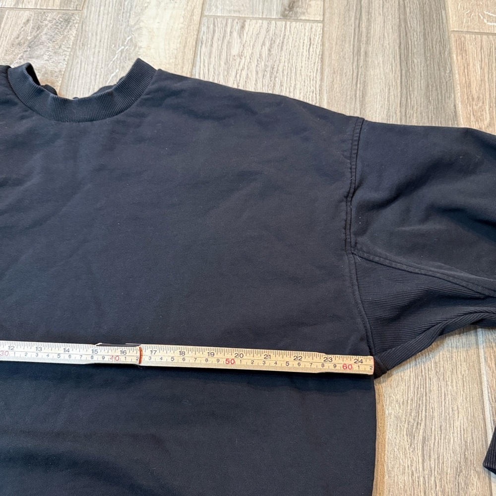 Gymshark Black Woman’s SweatShirt Size Large - Picture 3 of 13